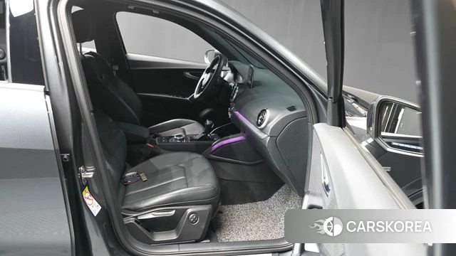 Audi Q2 2023 Серый из Кореи, фото 2