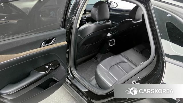 Kia K5 3rd generation 2023 Черный из Кореи, фото 2