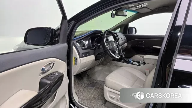 Kia The New Carnival 2019 Черный из Кореи, фото 2