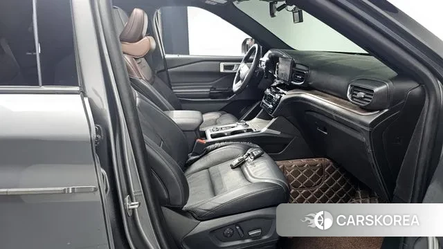 Ford Explorer 6th Generation 2021 Серый из Кореи, фото 2