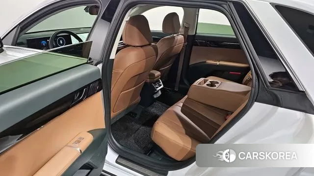 Hyundai Grandeur Hybrid (GN7) 2024 Белый из Кореи, фото 2