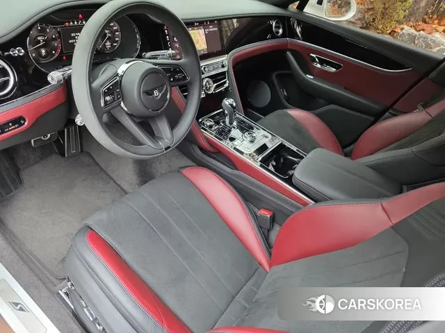 Bentley Flying Spur 3rd Generation 2023 Белый из Кореи, фото 2