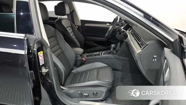 Volkswagen Arteon 2019 Черный из Кореи, фото 2