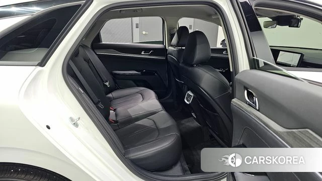 Kia The New K5 3rd generation 2025 Белый из Кореи, фото 2