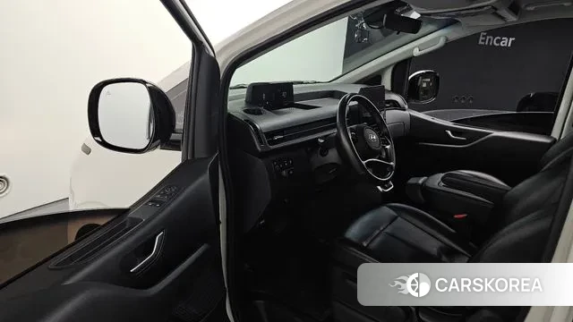 Hyundai Staria 2022 Белый из Кореи, фото 2