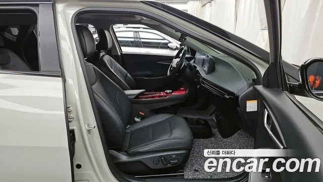 Kia EV6 2021 Жемчужный цвет из Кореи, фото 2