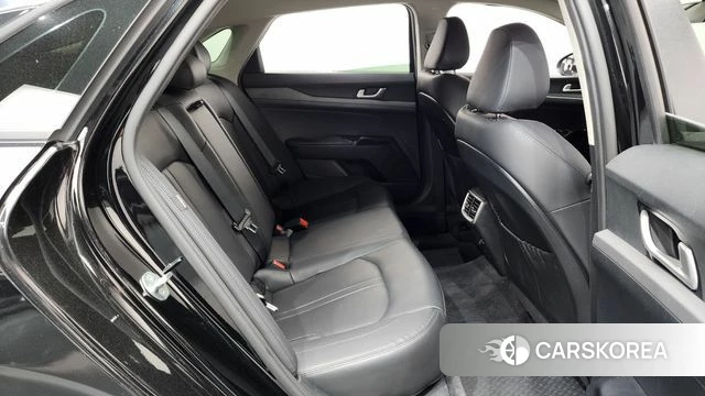 Kia K5 3rd generation 2022 Черный из Кореи, фото 2