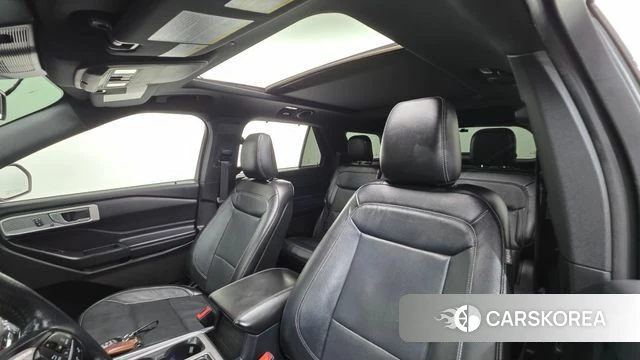 Ford Explorer 6th Generation 2019 Белый из Кореи, фото 2