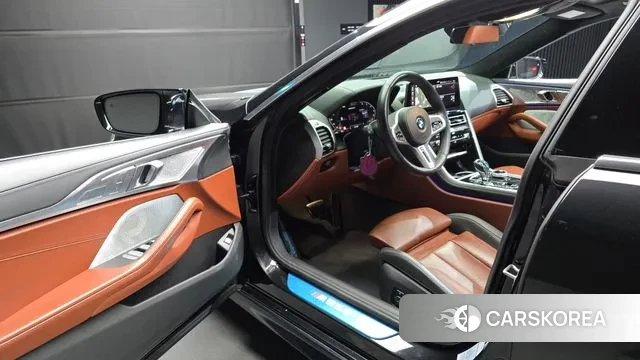 BMW 8 Series (G15) 2024 Черный из Кореи, фото 2