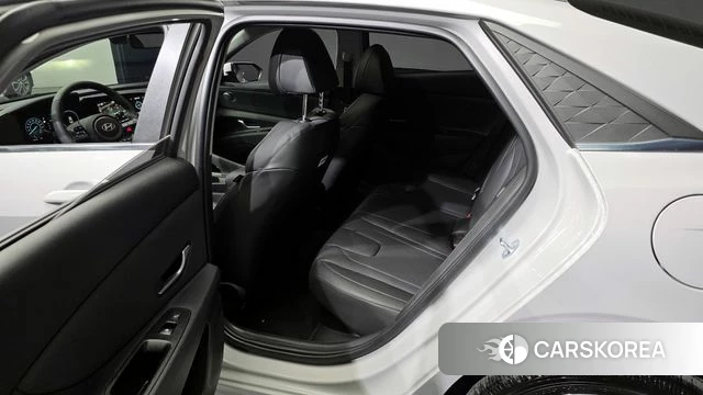 Hyundai The New Avante Hybrid (CN7) 2025 Серебристо-серый из Кореи, фото 2