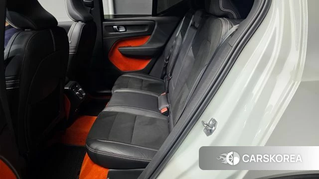 Volvo XC40 2021 Белый из Кореи, фото 2