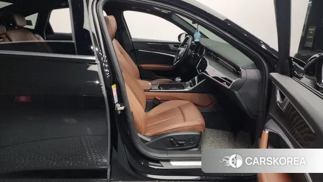 Audi A6 (C8) 2019 Черный из Кореи, фото 2