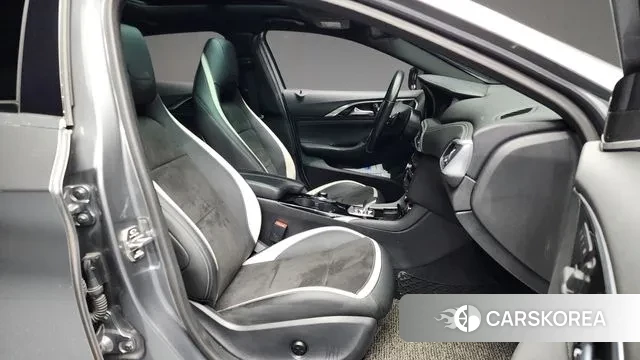 Infiniti Q30 2018 Серый из Кореи, фото 2