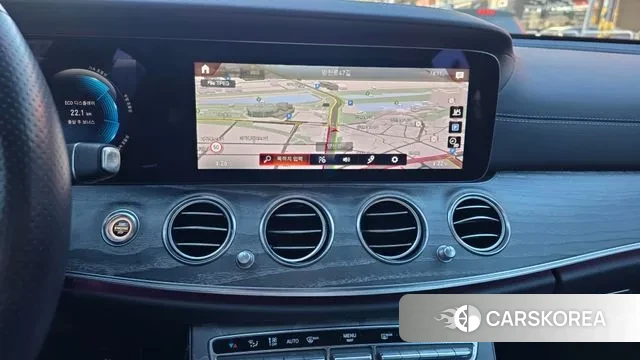 Mercedes-Benz E-Class W213 2021 Серый из Кореи, фото 2