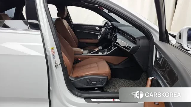 Audi A6 (C8) 2021 Белый из Кореи, фото 2