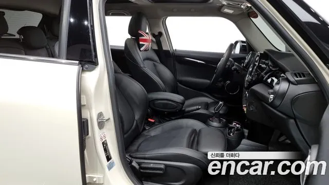 Mini Cooper S 2020 Жемчужный цвет из Кореи, фото 2