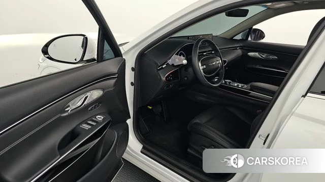 Genesis GV70 2024 Белый из Кореи, фото 2