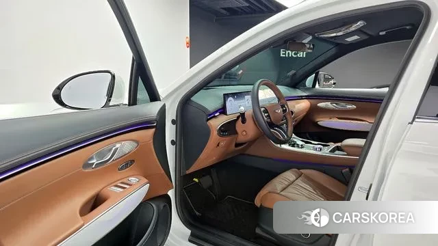 Genesis GV70 2025 Белый из Кореи, фото 2