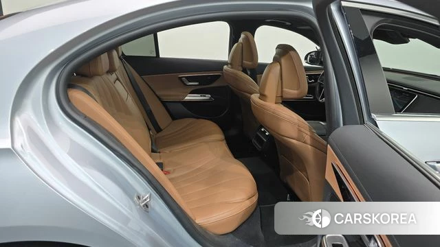 Mercedes-Benz E-Class W214 2025 Серебряный из Кореи, фото 2