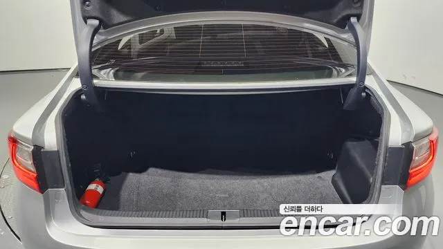 Lexus New ES300h id 2629604 из Кореи 2