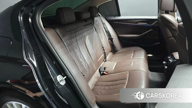 BMW 5 Series (G30) 2020 Черный из Кореи, фото 2