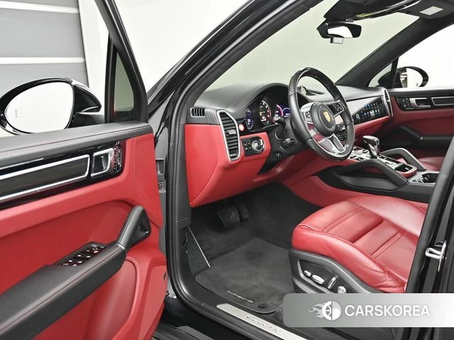Porsche Cayenne (PO536) 2021 Черный из Кореи, фото 2