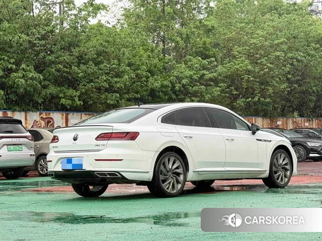 Volkswagen CC 2023 Белый из Китая, фото 2