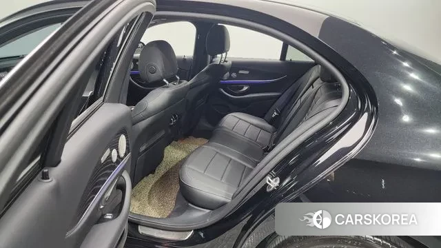 Mercedes-Benz E-Class W213 2019 Черный из Кореи, фото 2