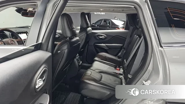 Jeep Cherokee (KL) 2021 Серый из Кореи, фото 2