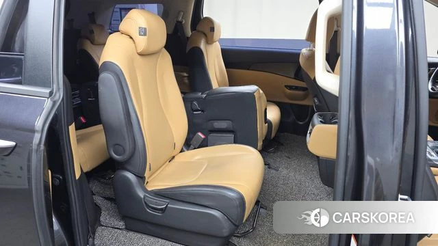 Kia Carnival 4th generation 2021 Серый из Кореи, фото 2