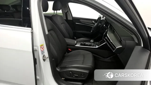 Audi A6 (C8) 2021 Белый из Кореи, фото 2