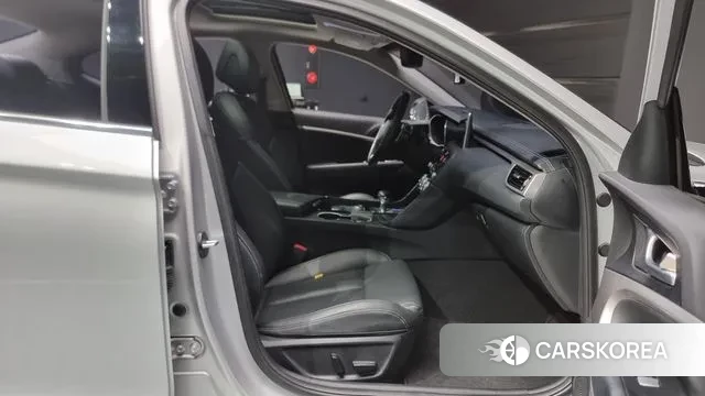 Genesis G70 2018 Серебряный из Кореи, фото 2