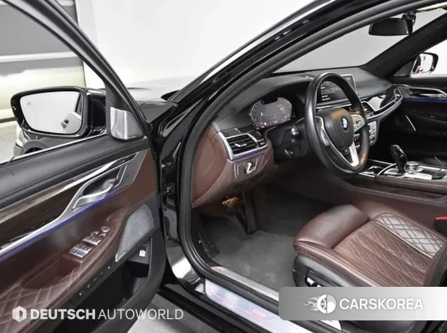 BMW 7 Series (G11) 2021 Черный из Кореи, фото 2