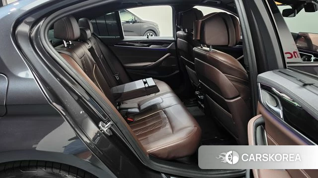BMW 5 Series (G30) 2023 Черный из Кореи, фото 2