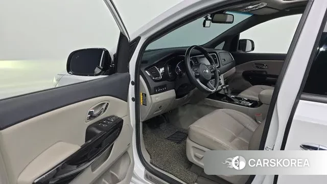 Kia The New Carnival 2019 Белый из Кореи, фото 2