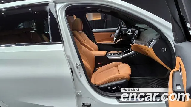 BMW 3 Series (G20) 2023 Белый из Кореи, фото 2