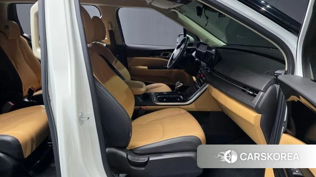 Kia Carnival 4th generation 2022 Белый из Кореи, фото 2