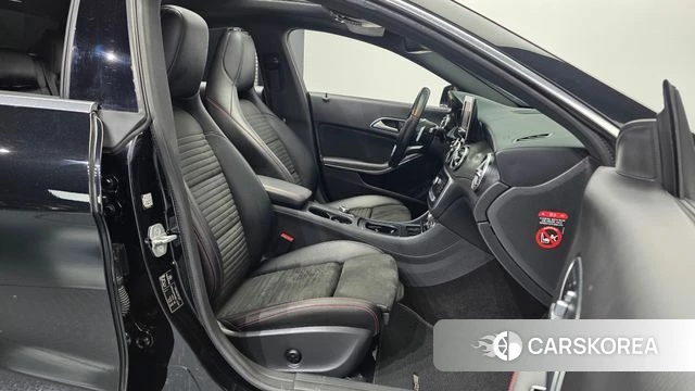 Mercedes-Benz CLA-Class C117 2018 Белый из Кореи, фото 2