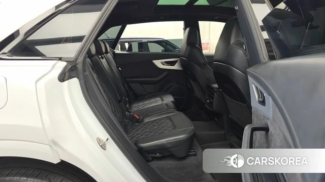 Audi Q8 (4M) 2022 Белый из Кореи, фото 2