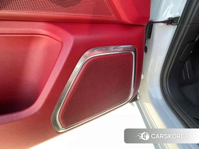 Porsche Macan 2023 Белый из Кореи, фото 2