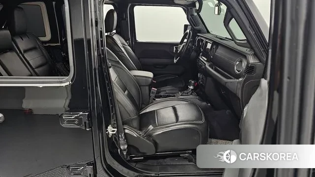 Jeep Wrangler (JL) 2023 Черный из Кореи, фото 2