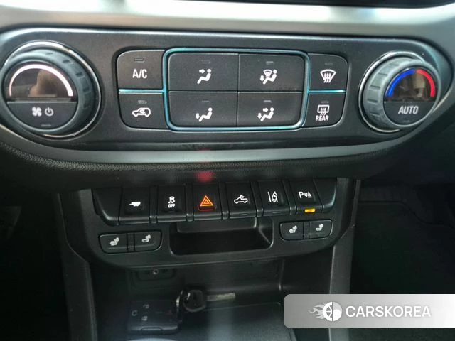 Chevrolet (GM Daewoo) Real New Colorado 2022 Серый из Кореи, фото 2