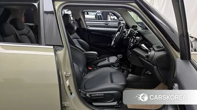 Mini Cooper 2018 Песочный из Кореи, фото 2