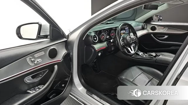 Mercedes-Benz E-Class W213 2019 Серебряный из Кореи, фото 2