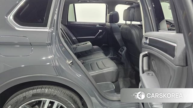 Volkswagen Tiguan second Generation 2023 Серый из Кореи, фото 2