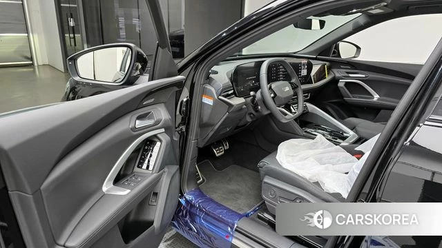 Audi Q5 (80A) 2026 Черный из Кореи, фото 2