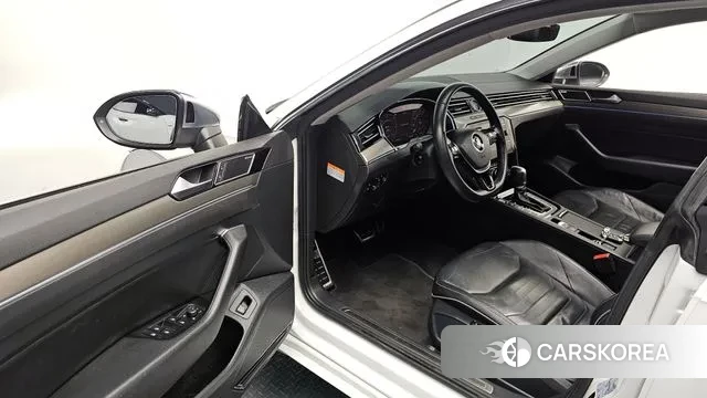 Volkswagen Arteon 2019 Белый из Кореи, фото 2