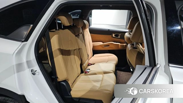 Kia Sorento 4th Generation 2023 Белый из Кореи, фото 2
