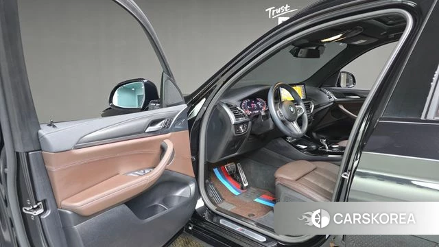 BMW X3 (G01) 2024 Черный из Кореи, фото 2