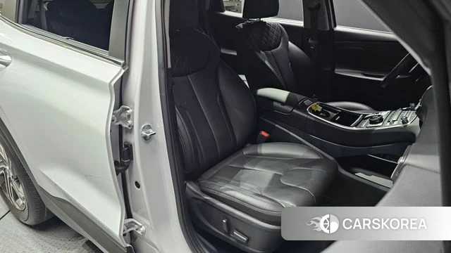 Hyundai The New Santa Fe 2022 Серебристо-серый из Кореи, фото 2